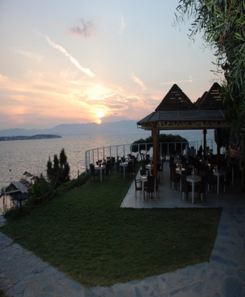 https://www.gezdirenfirsatlar.com/img/350x424/upload/urun/20211206-212646-1638815206-660548826.png