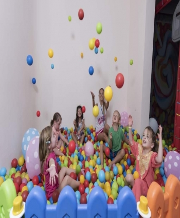 https://www.gezdirenfirsatlar.com/img/350x424/upload/urun/20210816-155845-1629118725-679123647.png