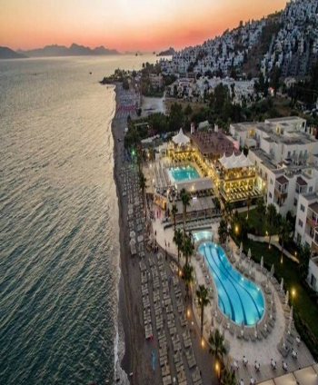 https://www.gezdirenfirsatlar.com/img/350x424/upload/urun/20211125-131702-1637835422-411320571.jpg